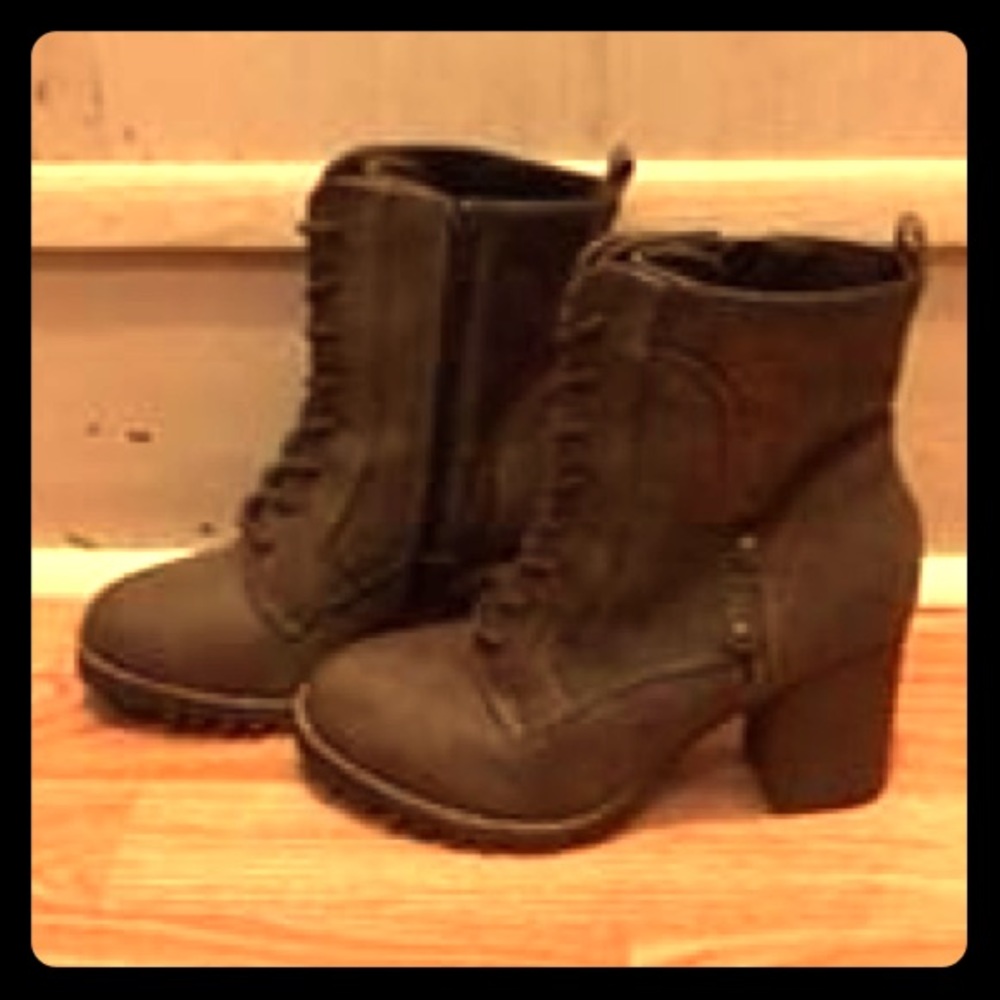 Boot heels